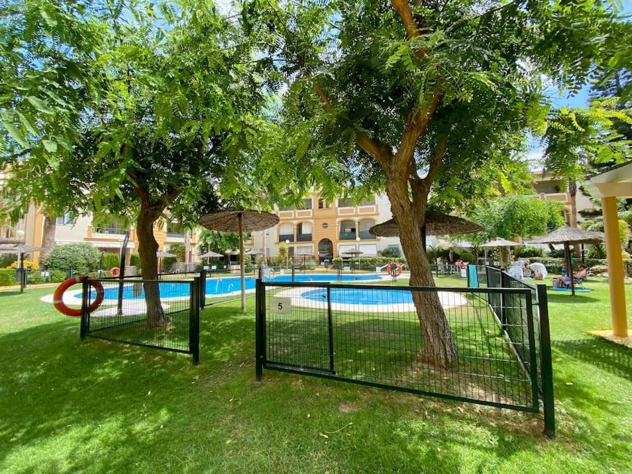 Villa Palacio Playa Y Piscina Grupo Ac Gestion Cadiz Exterior photo